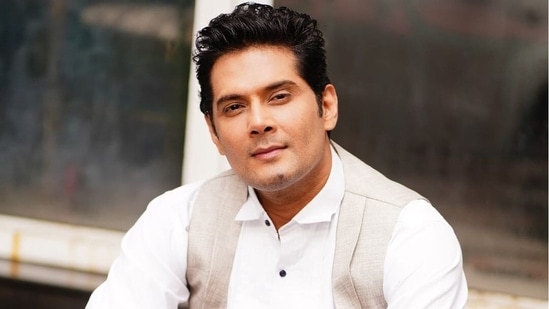Amar Upadhyay is back with a new TV show. Amar Upadhyay is back with a new TV show.