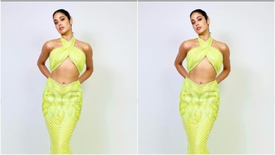 The gown further cascaded to a skirt with mermaid-like patterns and a long train, hugging Janhvi’s shape and showing off her curves perfectly.&nbsp;(Instagram/@janhvikapoor)