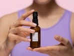 Retinol face serum can help in reducing the appearance of ageing signs.