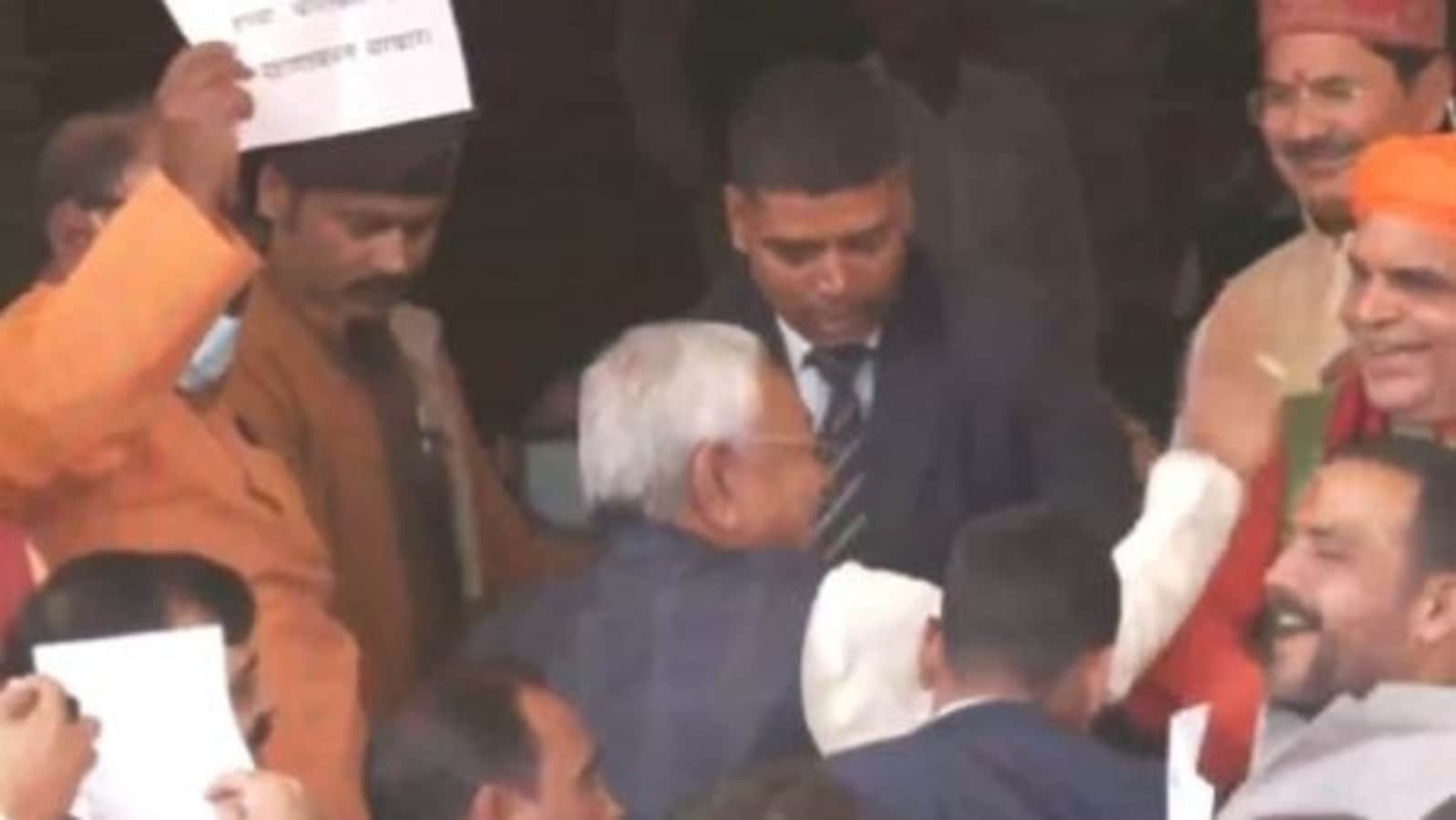 Nitish Kumar enters Bihar assembly amid BJP MLAs stir over hooch tragedy | VIDEO