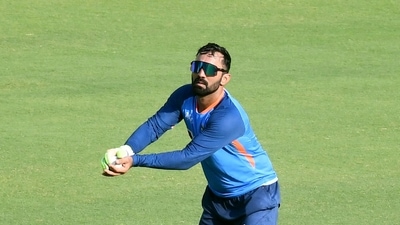 Karthik said that the player is also going to be a potent weapon for India in their upcoming series against Australia. (Lal Singh) Karthik said that the player is also going to be a potent weapon for India in their upcoming series against Australia. (Lal Singh)