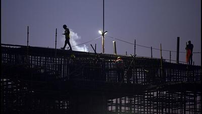 Forecasts show that Delhi’s minimum temperature could dip further over the next 48 hours and touch the five-degree mark. (Sanjeev Verma/HT Photo) Forecasts show that Delhi’s minimum temperature could dip further over the next 48 hours and touch the five-degree mark. (Sanjeev Verma/HT Photo)