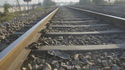 Ghaziabad, India - December 15, 2022: A view of the claimed spot where three people died after being hit by the train on railway tracks at Dasna, in Ghaziabad, India on Thursday, December 15, 2022. (Photo by Sakib Ali /Hindustan Times) Ghaziabad, India - December 15, 2022: A view of the claimed spot where three people died after being hit by the train on railway tracks at Dasna, in Ghaziabad, India on Thursday, December 15, 2022. (Photo by Sakib Ali /Hindustan Times)