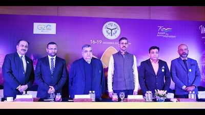 IATO office-bearers addressing newspersons in Lucknow on Thursday. (HT Photo) IATO office-bearers addressing newspersons in Lucknow on Thursday. (HT Photo)