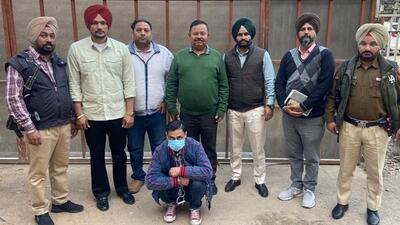 Punjab Police’s state special operation cell arrested the accused, Tapinder Singh, from his house in Sector 40, Chandigarh. (HT Photo) Punjab Police’s state special operation cell arrested the accused, Tapinder Singh, from his house in Sector 40, Chandigarh. (HT Photo)