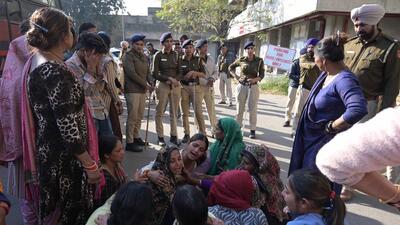 The inconsolable kin of the deceased outside GMCH-32 in Chandigarh on Thursday. (Keshav Singh/Hindustan Times)