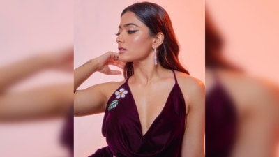 Rashmika Mandanna shared a string of images on her Instagram handle and captioned her post, "blooming." (Instagram/@rashmika_mandanna)