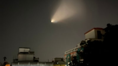 Social media users posted photos of the mysterious light that appeared in Kolkata sky on Thursday.