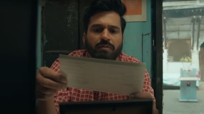 Shriidhar Dubey in a still from Physics Wallah. Shriidhar Dubey in a still from Physics Wallah.