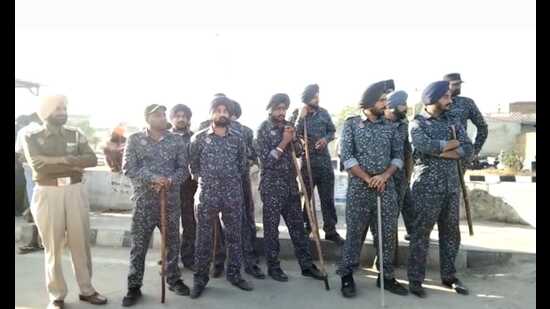 Police teams have been reportedly moved in from the neighbouring districts, which has lead to a sensitive situation, causing apprehensions of a possible face-off between the police and protestors. (HT photo)