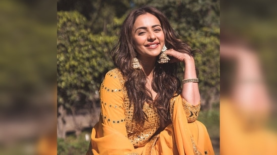 Rakul Preet added soft beachy waves to her hair and kept her makeup minimal since it was a day event.&nbsp;(Instagram/@rakulpreet)