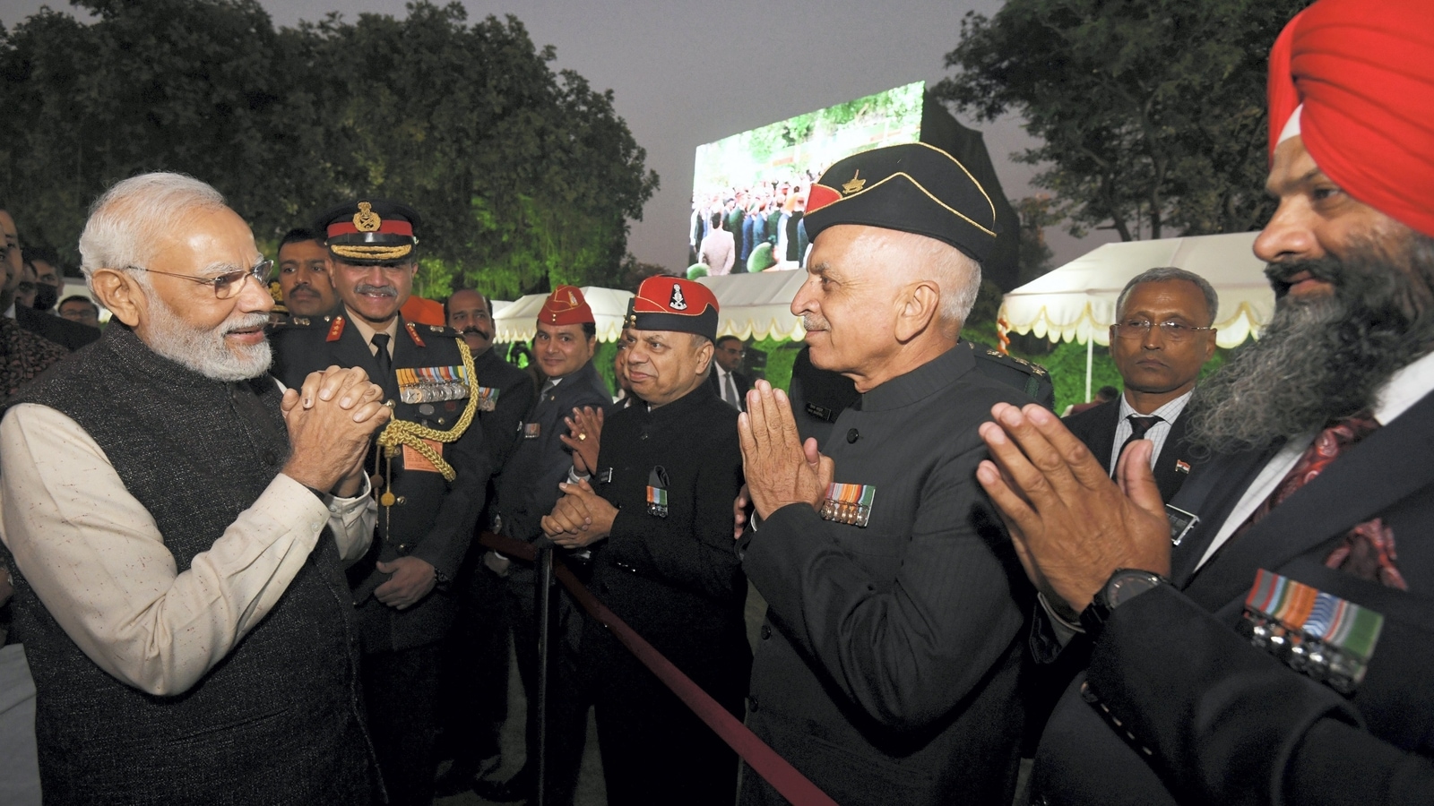 1971 war: Paying respects to soldiers who died in line of duty| In pics