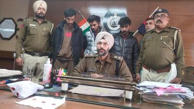 Ambala Police on Thursday arrested three men and recovered 210 gm of heroin from their possession, said SP Jashandeep Singh Randhawa (Representational Image/HT file)