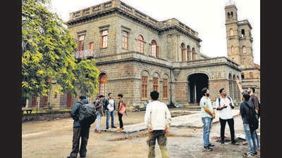 With admissions for Ph.D courses currently underway across all research institutions affiliated to the Savitribai Phule Pune University (SPPU), the SPPU administration has started checking all these affiliated institutions (HT FILE PHOTO)
