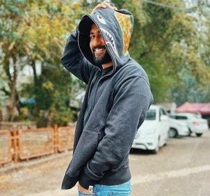Hoodies are one of the coziest and stylish winter wear that you can style in various ways. (Instagram) Hoodies are one of the coziest and stylish winter wear that you can style in various ways. (Instagram)