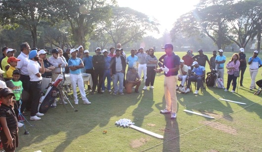 Anirban Lahiri at a golf clinic at the RCGC after the third round of the SSP Chawrasia Invitational on Friday.