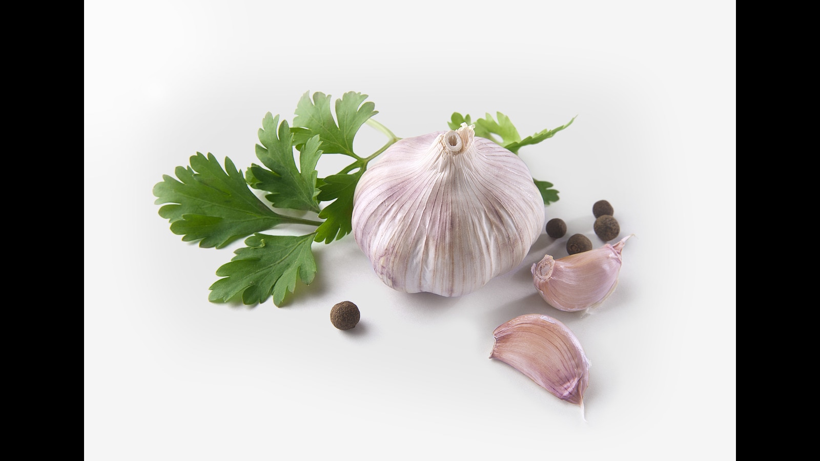 How does garlic go from Jekyll to Hyde? Find out, via Swetha Sivakumar