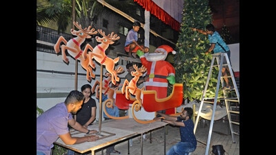 Christmas preparations at a church in Dapodi. (HT PHOTO) Christmas preparations at a church in Dapodi. (HT PHOTO)