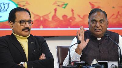 Delhi BJP working president Virendra Sachdeva and MLA Ramvir Singh Bidhuri at the party office in New Delhi on Saturday. (ANI) Delhi BJP working president Virendra Sachdeva and MLA Ramvir Singh Bidhuri at the party office in New Delhi on Saturday. (ANI)