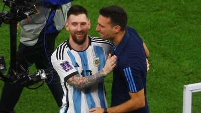 FIFA World Cup Qatar 2022 - Semi Final - Argentina v Croatia - Lusail Stadium, Lusail, Qatar - December 14, 2022 Argentina's Lionel Messi and coach Lionel Scaloni celebrate after the match as Argentina progress to the final REUTERS/Paul Childs (REUTERS)