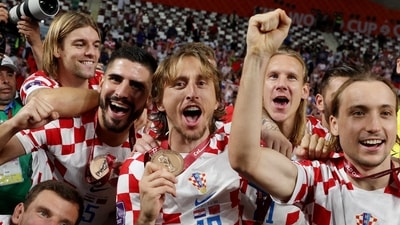 Luka Modric with teammates (REUTERS)