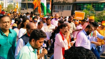 Shiv Sena (UBT) leader Sanjay Raut participating in MVA's ‘Halla Bol’ protest in Mumbai on Saturday. (HT Photo) Shiv Sena (UBT) leader Sanjay Raut participating in MVA's ‘Halla Bol’ protest in Mumbai on Saturday. (HT Photo)