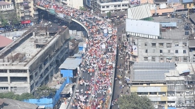 Maha Vikas Aghadi Maha march on J J Flyover in Mumbai. (Vijay Bate/HT Photo) Maha Vikas Aghadi Maha march on J J Flyover in Mumbai. (Vijay Bate/HT Photo)