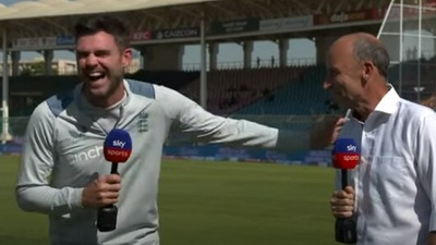 James Anderson (L) with Nasser Hussain (YouTube) James Anderson (L) with Nasser Hussain (YouTube)