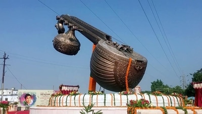 Ayodhya's Lata Mangeshkar Chowk major tourist attraction, city's new selfie spot (File photo) Ayodhya's Lata Mangeshkar Chowk major tourist attraction, city's new selfie spot (File photo)