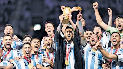 Argentina players celebrate after winning the Fifa World Cup final gainst France. (AFP) Argentina players celebrate after winning the Fifa World Cup final gainst France. (AFP)