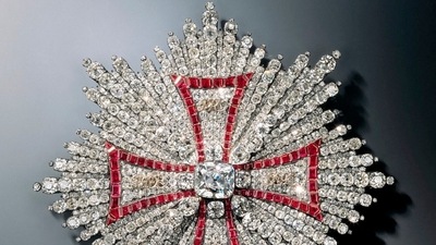 One of the pieces stolen from the Royal Palace housing the historic Green Vault (Gruenes Gewoelbe) - the Breast star of the Polish Order of the White Eagle - in Dresden, eastern Germany. (AFP) One of the pieces stolen from the Royal Palace housing the historic Green Vault (Gruenes Gewoelbe) - the Breast star of the Polish Order of the White Eagle - in Dresden, eastern Germany. (AFP)