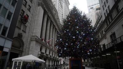 Christmas 2022: Tips to decorate Christmas tree with your kid (REUTERS) Christmas 2022: Tips to decorate Christmas tree with your kid (REUTERS)