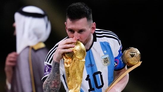 FIFA World Cup 2022 Final Highlights: Messi kisses the World Cup trophy after collecting the Golden Ball