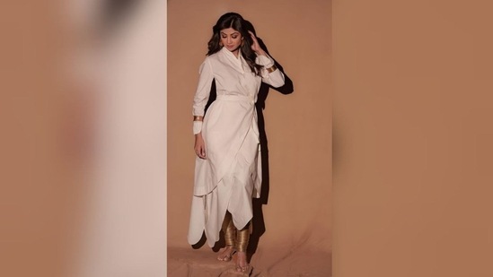 Sharing a string of images on her Instagram handle, Shilpa Shetty captioned her post, "Gladiator mode on 🥷We don’t run... We Fight!". Her outfit is from the shelves of the clothing label Antar-Agni. She was photographed by Amit Khanna while styling was done by Chandani Mehta. (Instagram/@theshilpashetty)