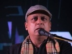 Piyush Mishra has called South Indian film industry film filmmakers ‘more intelligent'. Piyush Mishra has called South Indian film industry film filmmakers ‘more intelligent'.
