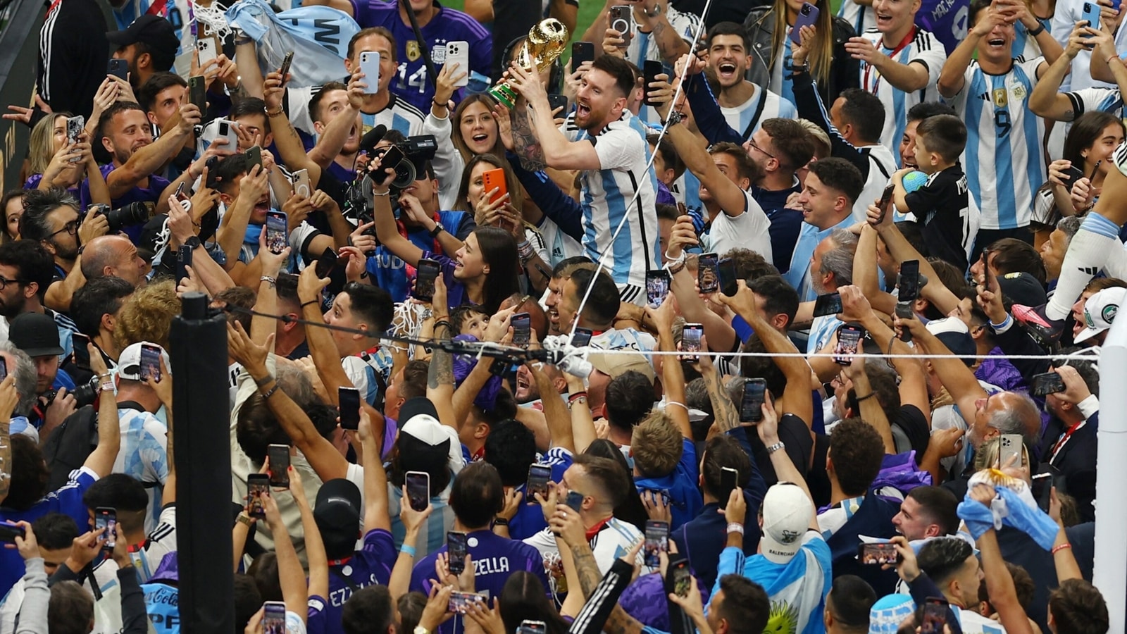 Argentina incredibly recreate epic Diego Maradona moment for Lionel Messi after FIFA World Cup win as picture goes viral