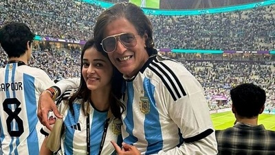 Ananya Panday with father-actor Chunky Panday at the semi-finals in Qatar. (Instagram) Ananya Panday with father-actor Chunky Panday at the semi-finals in Qatar. (Instagram)