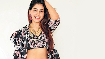Niti Taylor: The actor was recently in the news for falling on stage during her performance on the dance reality show, Jhalak Dikhhla Jaa 10. This incident made her reveal that she has a hole in her heart and that she is not allowed to do exhausting activities. (File Image) Niti Taylor: The actor was recently in the news for falling on stage during her performance on the dance reality show, Jhalak Dikhhla Jaa 10. This incident made her reveal that she has a hole in her heart and that she is not allowed to do exhausting activities. (File Image)