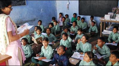 As the department is proceeding to fill the vacant posts of teachers in the upper primary government schools of Ludhiana, the newly-recruited teachers will be allotted stations at the earliest, said the order. (HT PHOTO)