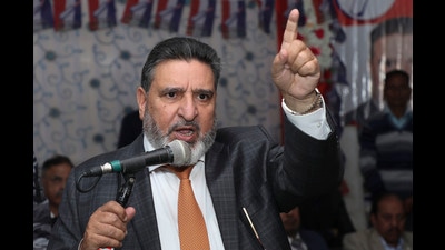 Former J&K minister Abdul Haq Khan, who had last month resigned from the Peoples Democratic Party (PDP), is likely to join the Apni Party led by Altaf Bukhari. (PTI file)