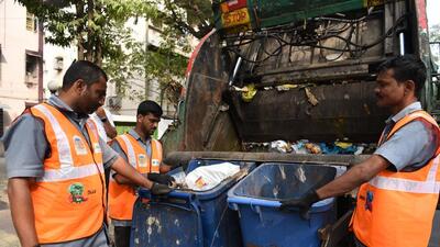 With the garbage in the fast developing city increasing by the day, NMMC is taking the measures to ensure an efficient system that is commensurate with the times, will ensure a cleaner city, conserve environment and also make sure that the city that is ranked 3rd presently in Swachch Mission, becomes the cleanest in the country. (Bachchan Kumar/HT PHOTO) With the garbage in the fast developing city increasing by the day, NMMC is taking the measures to ensure an efficient system that is commensurate with the times, will ensure a cleaner city, conserve environment and also make sure that the city that is ranked 3rd presently in Swachch Mission, becomes the cleanest in the country. (Bachchan Kumar/HT PHOTO)