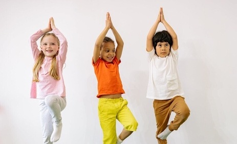 Yoga for kids (Pexels)