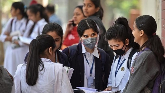 Bihar BSEB Class 12 Admit Card 2022 for practical exams releasing today (Sanchit Khanna/HT PHOTO) Bihar BSEB Class 12 Admit Card 2022 for practical exams releasing today (Sanchit Khanna/HT PHOTO)