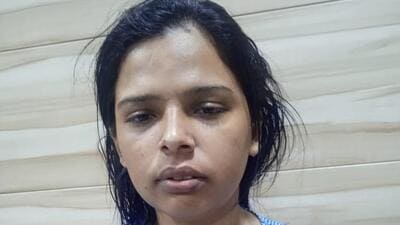 Auto driver pushes wife out of moving vehicle in Thane