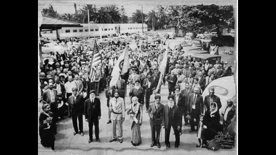 Officers of the Khalsa Diwan Society, Vancouver, were joined by pro-Independence movement leader Vijaya Lakshmi Pandit, the sister of Jawaharlal Nehru. The group travelled to California to discuss common issues and racial barriers on May 13, 1945. (Pic (Sikhlens Foundation)) Officers of the Khalsa Diwan Society, Vancouver, were joined by pro-Independence movement leader Vijaya Lakshmi Pandit, the sister of Jawaharlal Nehru. The group travelled to California to discuss common issues and racial barriers on May 13, 1945. (Pic (Sikhlens Foundation))