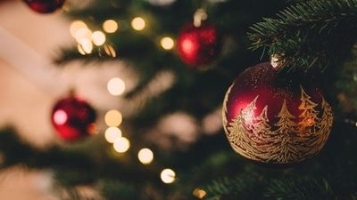 Christmas Eve 2022: 5 things to do if you are not partying (Unsplash) Christmas Eve 2022: 5 things to do if you are not partying (Unsplash)