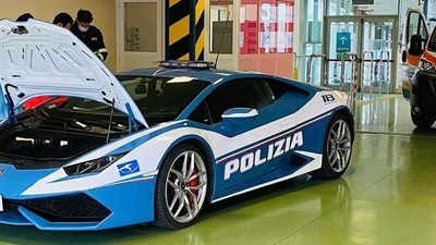 It was assigned to highway patrol in Bologna, northern Italy, for use in both normal police operations and the urgent transport of blood and organs. (poliziadistato\ Instagram ) It was assigned to highway patrol in Bologna, northern Italy, for use in both normal police operations and the urgent transport of blood and organs. (poliziadistato\ Instagram )