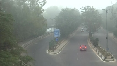 IMD has also issued a yellow alert until December 23 - forecasting moderate to dense fog to continue in Delhi. While dense fog is expected on Tuesday and Wednesday morning, moderate to dense fog is expected on Thursday. (ANI) IMD has also issued a yellow alert until December 23 - forecasting moderate to dense fog to continue in Delhi. While dense fog is expected on Tuesday and Wednesday morning, moderate to dense fog is expected on Thursday. (ANI)