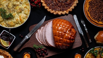 No festival is complete without a traditional feast that includes recipes being passed on from generation. Christmas is a time when families and friends come together to celebrate the birth of Christ and spend quality time with each other. Here are a few Christmas dinner dishes that will wow your guests. (Unsplash) No festival is complete without a traditional feast that includes recipes being passed on from generation. Christmas is a time when families and friends come together to celebrate the birth of Christ and spend quality time with each other. Here are a few Christmas dinner dishes that will wow your guests. (Unsplash)
