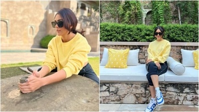 Mrunal Thakur is an absolute fashionista. The actor is currently on a rejuvenating trip in Rajasthan. Mrunal checked into Rajasthan and since then, her Instagram profile is replete with snippets from her ventures in the state. The actor is doing it all – from basking in the winter sun of Rajasthan to learning pottery. Take a look at her vacay diaries here. (Instagram/@mrunalthakur) Mrunal Thakur is an absolute fashionista. The actor is currently on a rejuvenating trip in Rajasthan. Mrunal checked into Rajasthan and since then, her Instagram profile is replete with snippets from her ventures in the state. The actor is doing it all – from basking in the winter sun of Rajasthan to learning pottery. Take a look at her vacay diaries here. (Instagram/@mrunalthakur)